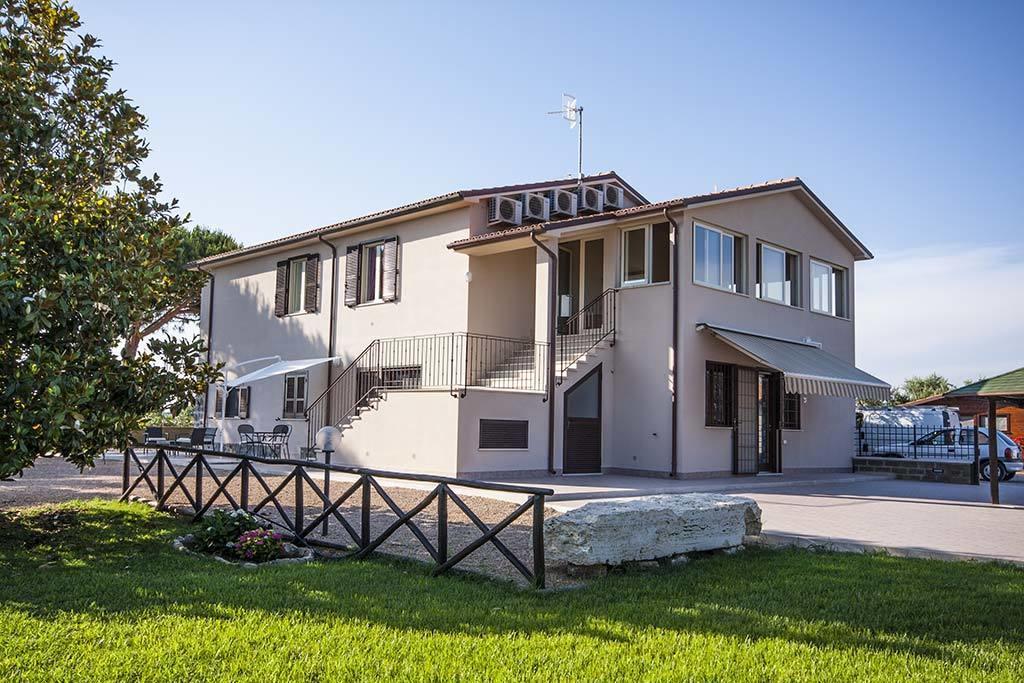 Апартаменты Agrimare I Pavoni Монтальто-ди-Кастро Экстерьер фото